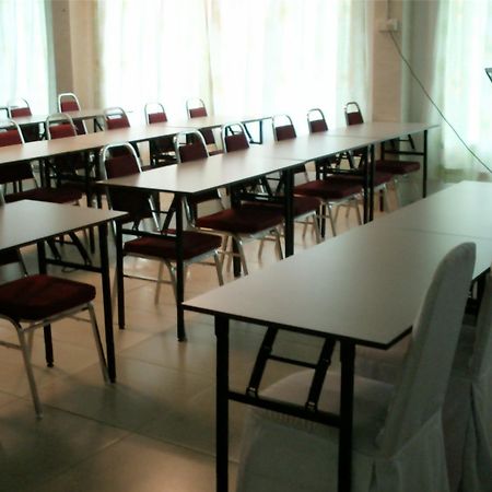 Hotel Sooguan Arau Ngoại thất bức ảnh